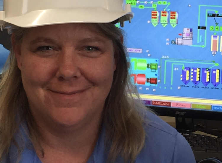 Laura Miko has been a plant manager at U.S. Silica since 2009.